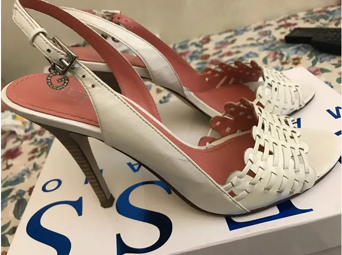 Guess Sandalias Blanco 