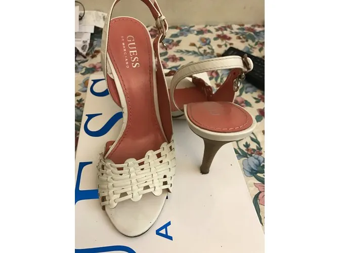 Guess Sandalias Blanco 