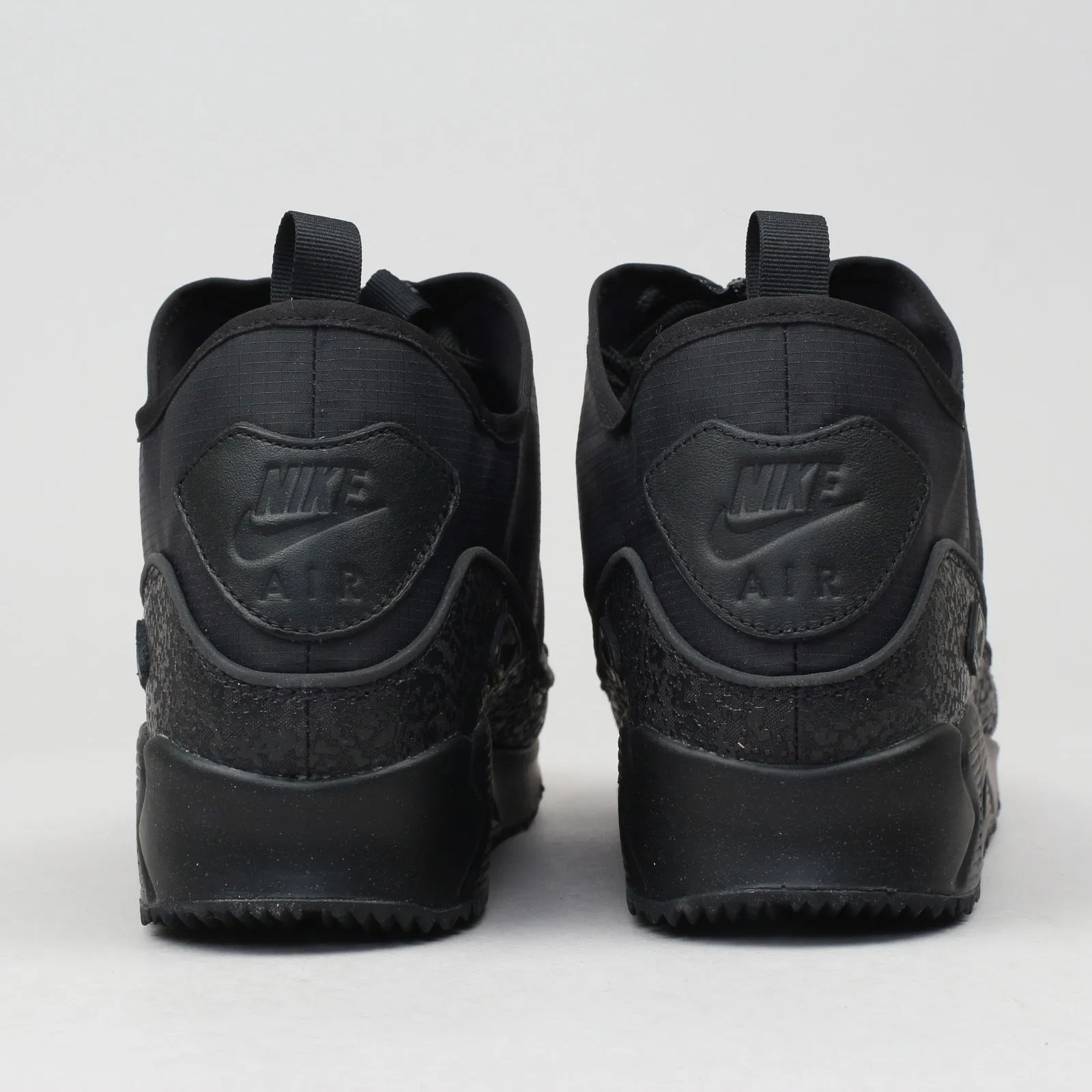 Nike Air Max 90 Utility "Triple Black"