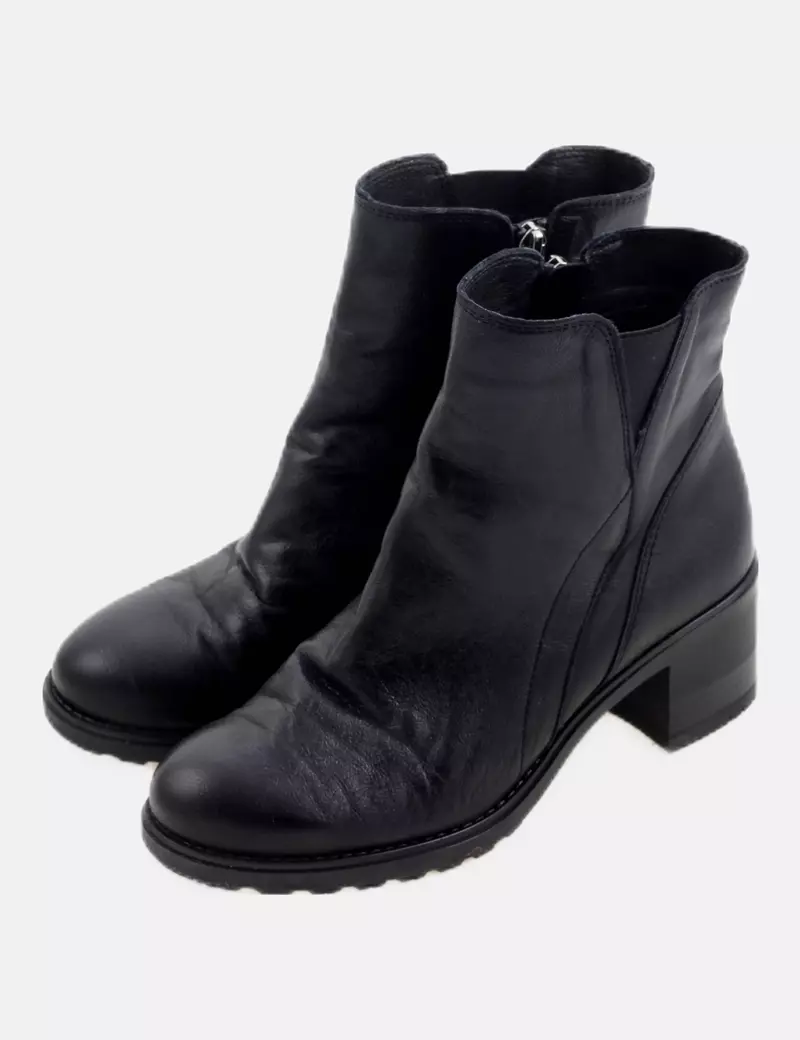 Paula Urban Botines