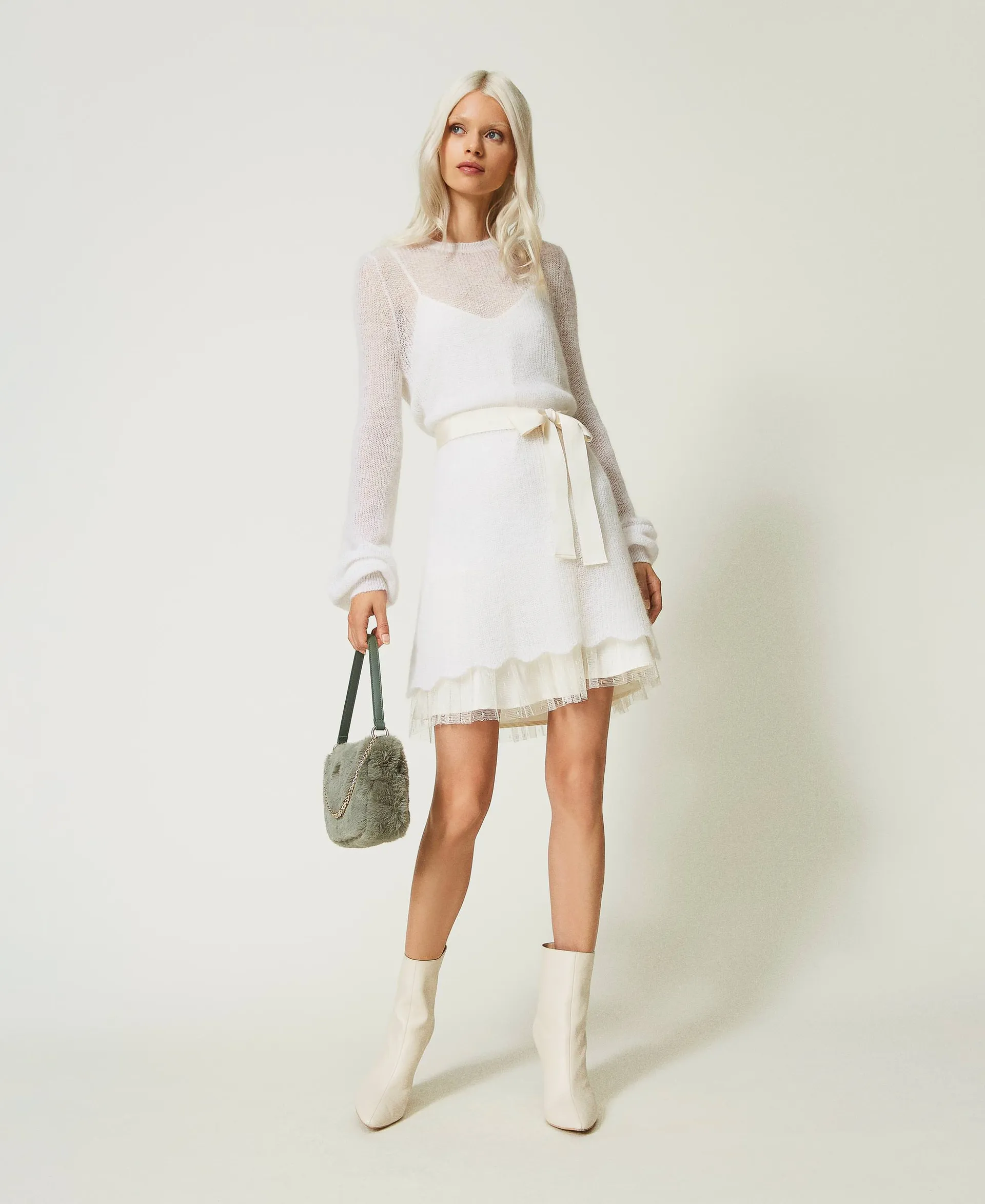 Robe courte en mohair mélangé avec fond de robe