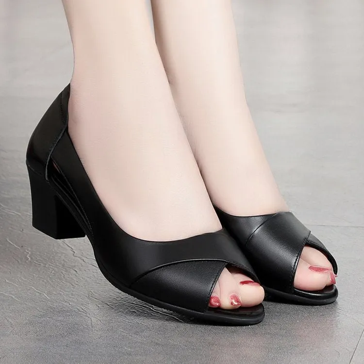 Sandalias elegantes con tacón en bloque