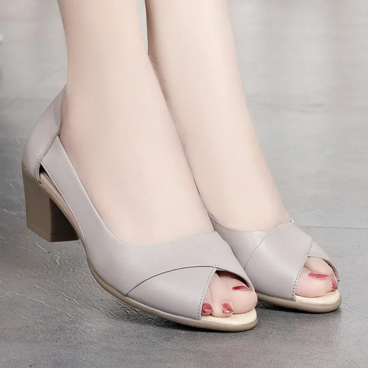 Sandalias elegantes con tacón en bloque