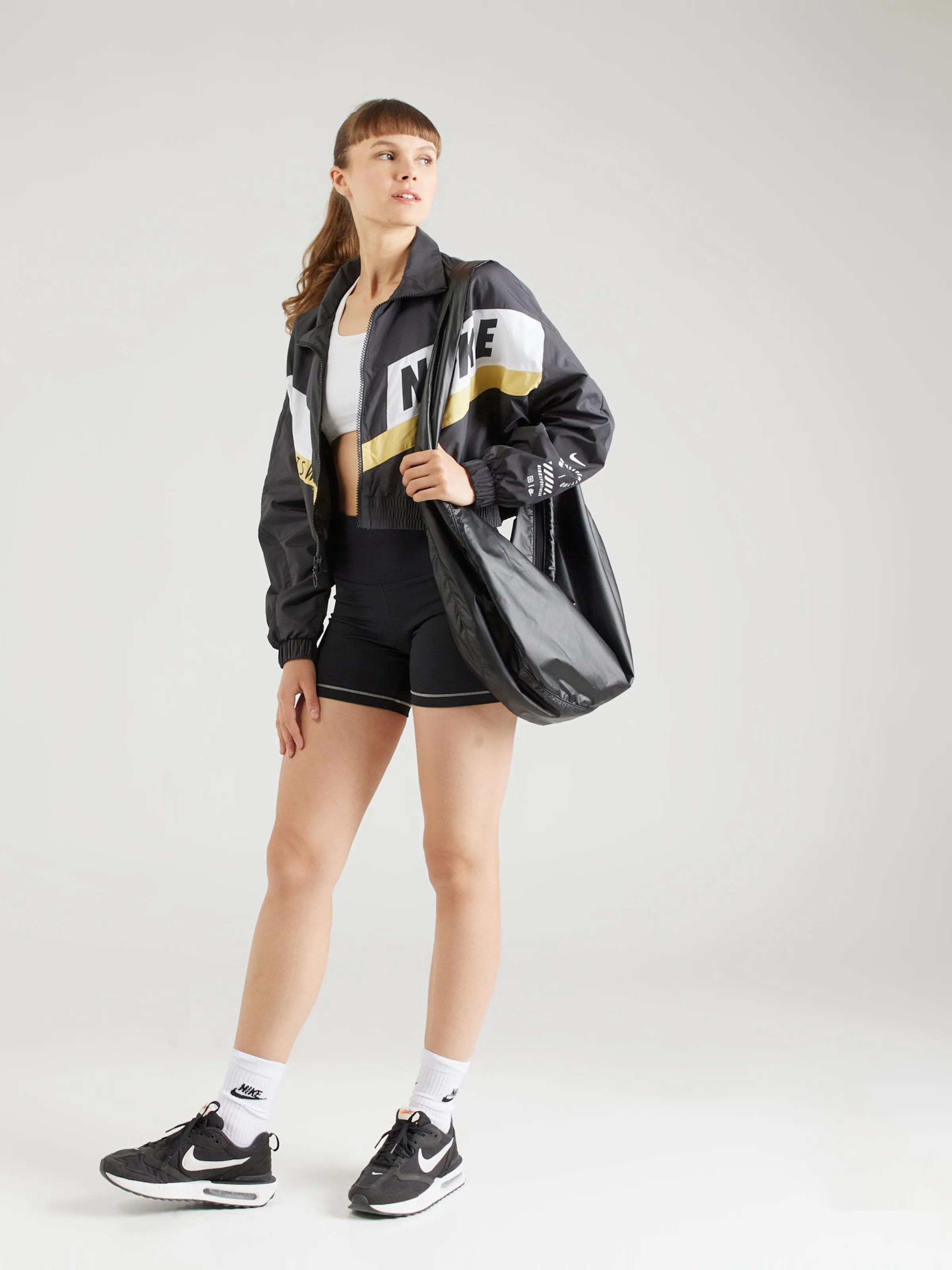 Skinny Pantalón deportivo 'One' NIKE en Negro